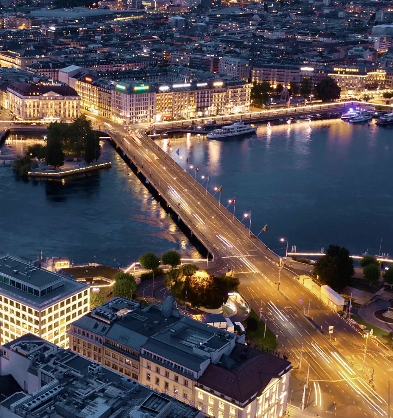 Vue aérienne de Genève et du lac